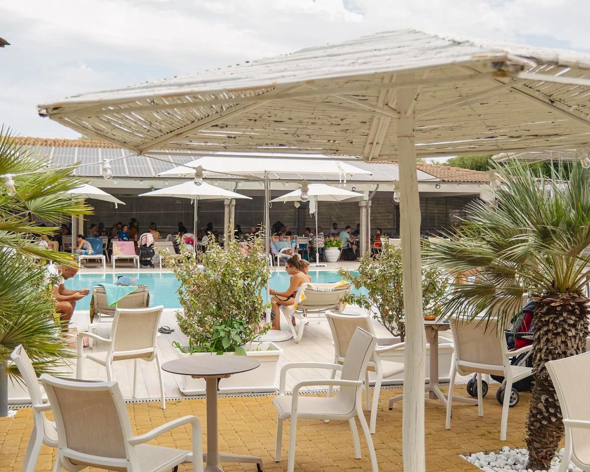 Zeta Club San Teodoro Le Rose Hotel Luaran gambar